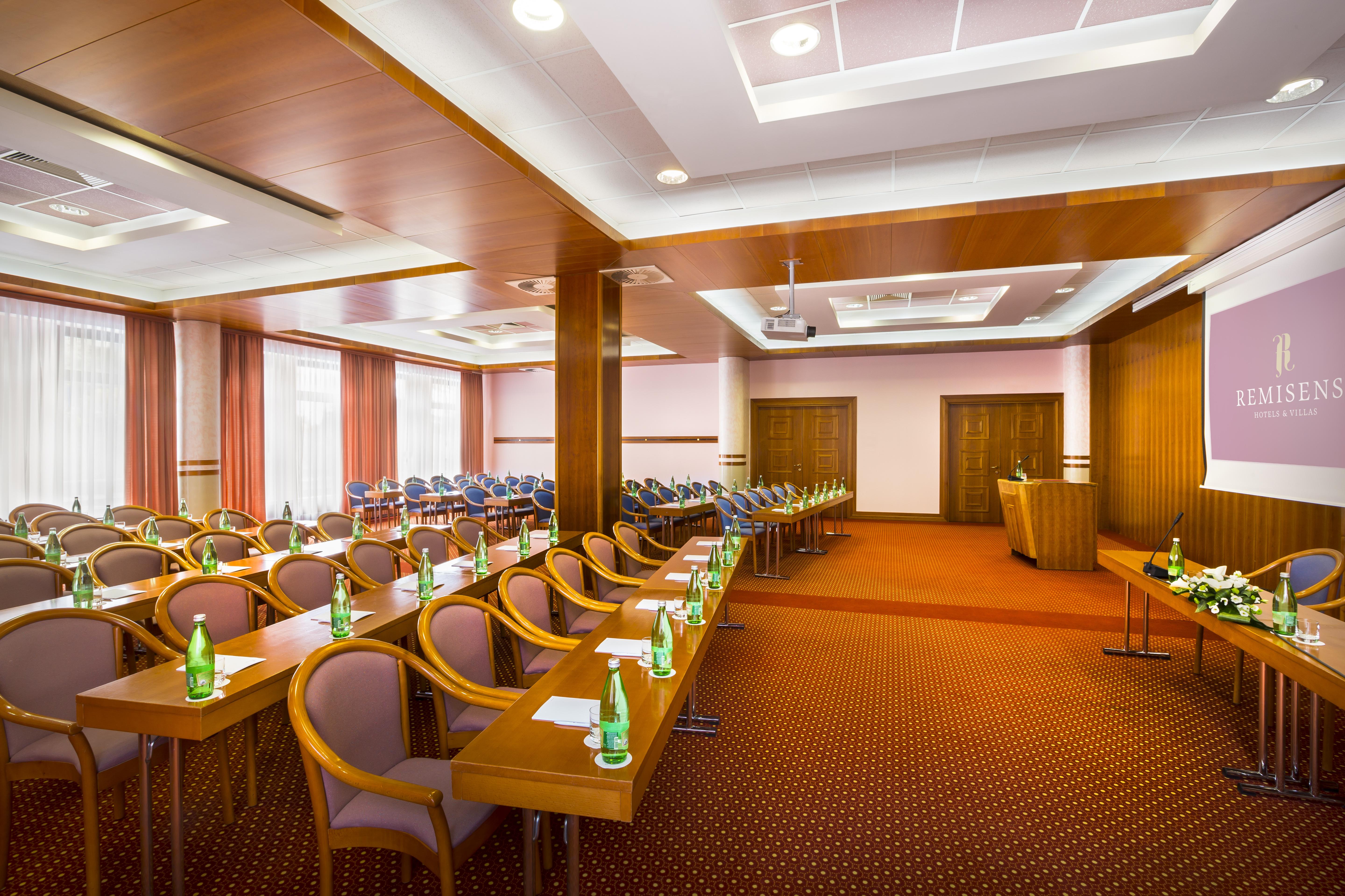 Remisens Hotel Metropol Portoroz Exterior photo Meeting room